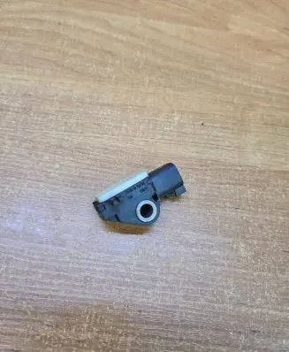 Volvo V70 Airbag deployment crash/impact sensor 31264395