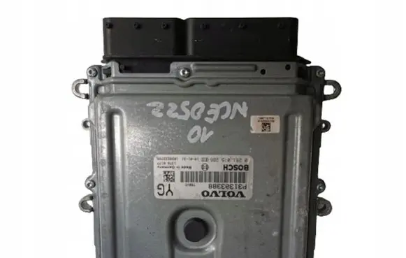 Volvo S80 Engine ECU kit and lock set P31303388 P31303388 0281015286