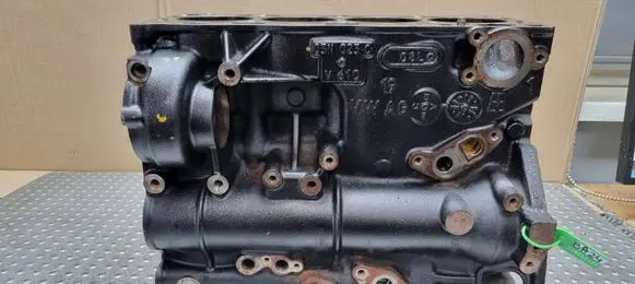 Audi A4 S4 B9 8W Engine block 03N023C DEUA DEU