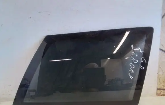 Jeep Grand Cherokee (WJ) Rear windscreen/windshield window 43R002092