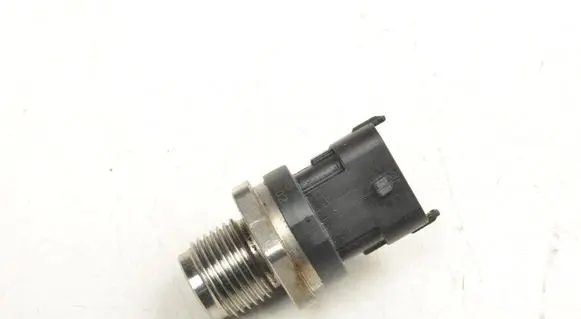 Volvo XC60 Fuel pressure sensor 0281002995