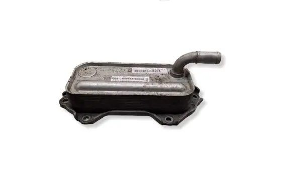 Toyota Avensis T270 Oil filter mounting bracket 157100R011 MM112FN L17173412