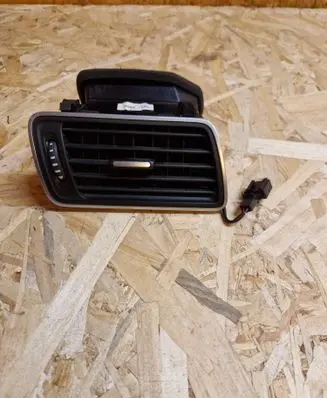 Volkswagen PASSAT B7 Dashboard side air vent grill/cover trim 20651740