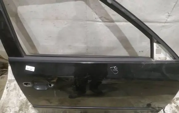 Skoda Fabia Mk2 (5J) Front door glass trim molding 