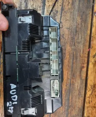 Audi Q7 4L Climate control unit 4L0820043F 4L0910043 5HB00918405