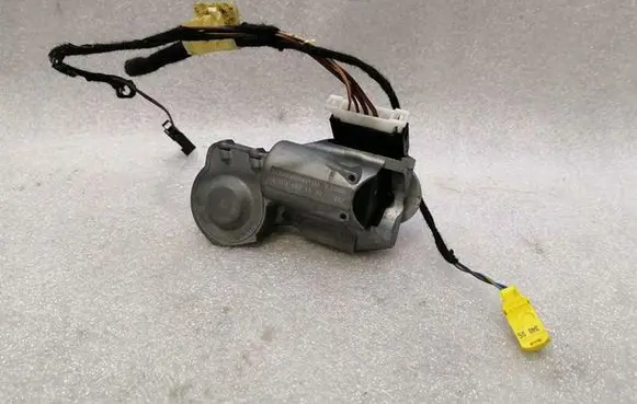 Mercedes-Benz SLK R171 Steering wheel lock A2034621130