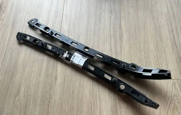 Mercedes-Benz CLA C117 X117 W117 Rear bumper mounting bracket A1178850321 A1178850421
