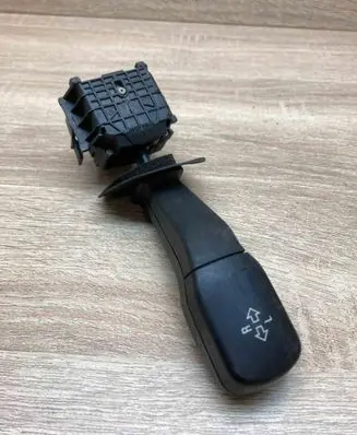 BMW 5 E39 Indicator stalk 8352014