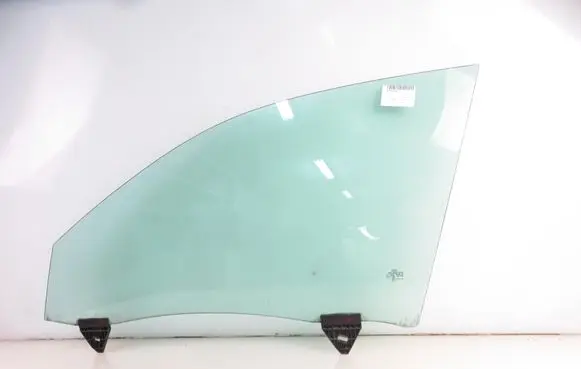 Audi A4 S4 B7 8E 8H Front door window glass four-door