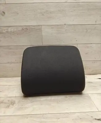 Volkswagen Golf V Rear seat headrest 