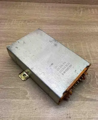 Mercedes-Benz S W126 Cruise control unit/module 0035450932 4122057