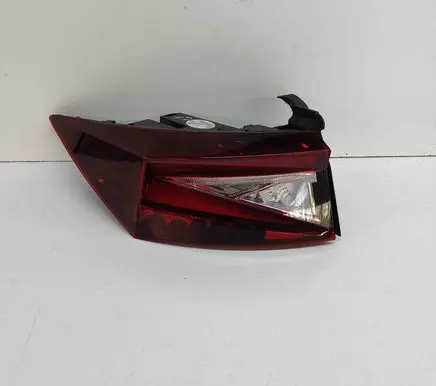 Skoda Enyaq iV Rear/tail lights 5LA945207
