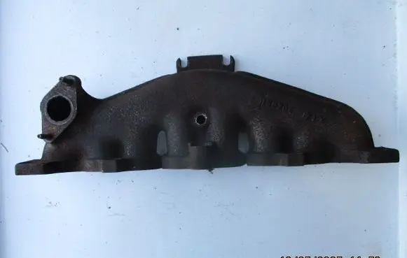 Opel Vivaro Exhaust manifold 9547144580