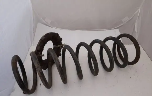 Nissan Terrano Rear coil spring