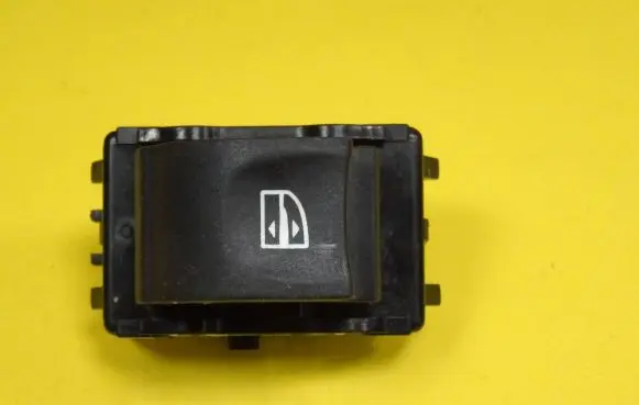Renault Megane III Electric window control switch 254010003RA