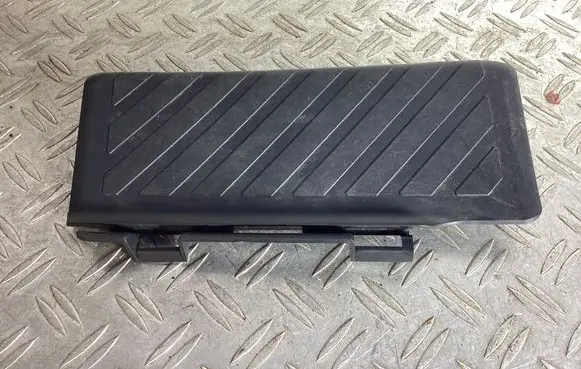 Volkswagen Tiguan Foot rest pad/dead pedal 5Q1864777C