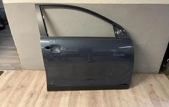 KIA Rio Front door
