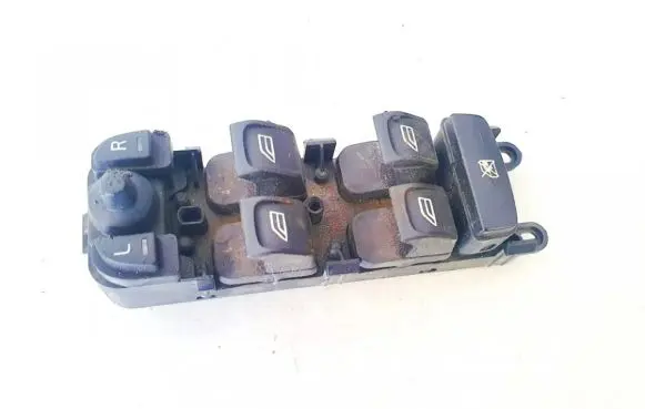 Volvo V70 Electric window control switch 30773269