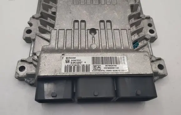 Citroen C4 II Engine control unit/module S180123007A 9678628780