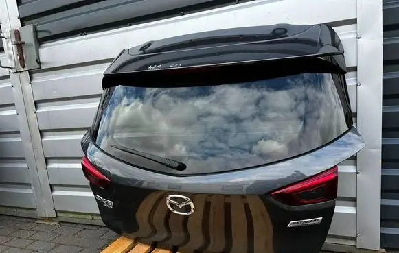 Mazda CX-3 Truck tailgate 