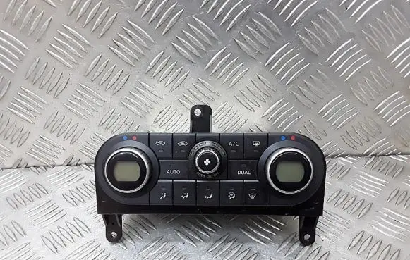 Nissan Qashqai Climate control unit 27500jd45b