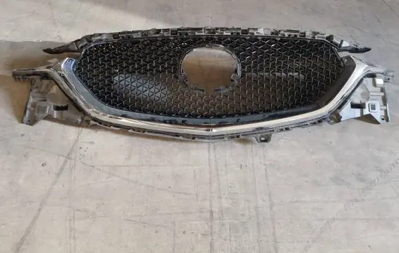 Front bumper upper radiator grill