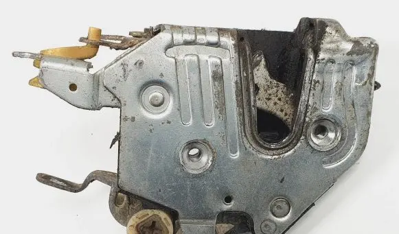 Mercedes-Benz E W124 Front door lock