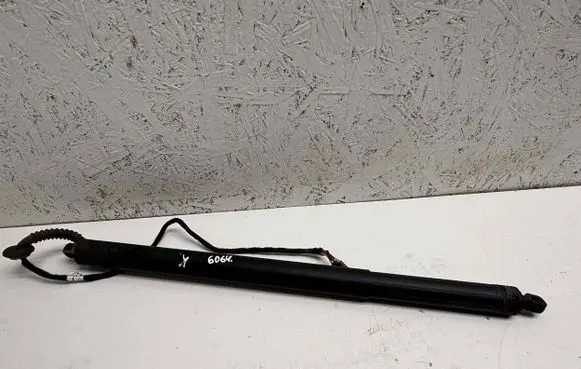 Audi Q3 8U Tailgate/trunk strut/damper 8U0827851 8U082785105S
