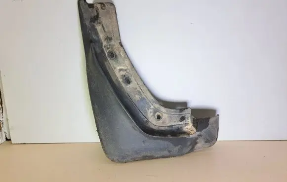 Volvo V70 Front mudguard 30664837