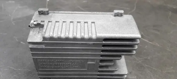 Jaguar S-Type Coolant fan relay xr838c609aa