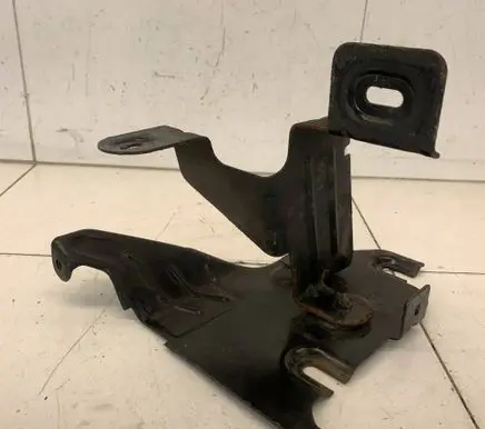 Volkswagen PASSAT B6 Webasto auxiliary heater mount bracket 3C0815948