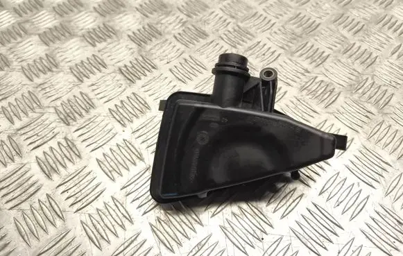 Mercedes-Benz C W204 Intake resonator A6421400087