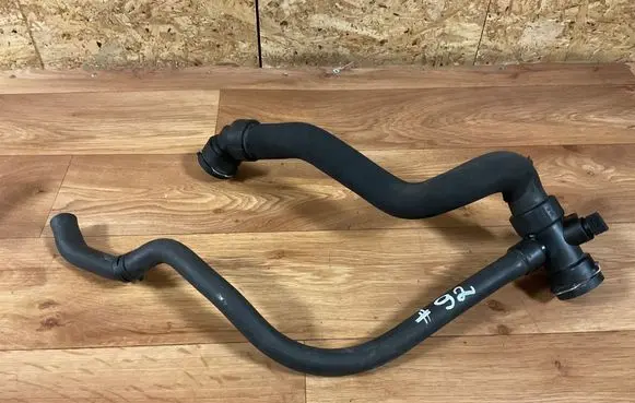 Audi A4 S4 B7 8E 8H Engine coolant pipe/hose 8E0121049T