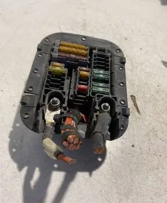 Mercedes-Benz C W205 Fuse module A2225403150
