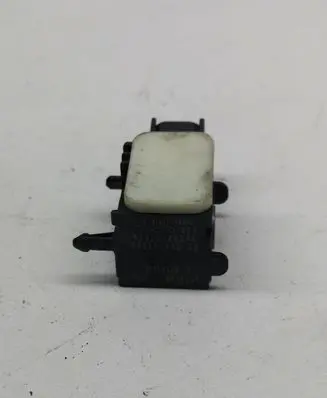 Hyundai Santa Fe Airbag deployment crash/impact sensor 959202B000 SA320080000