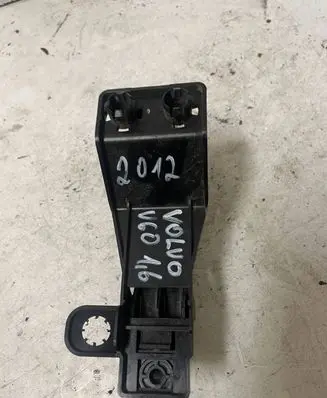 Volvo V60 Glow plug pre-heat relay 51299049 28C12