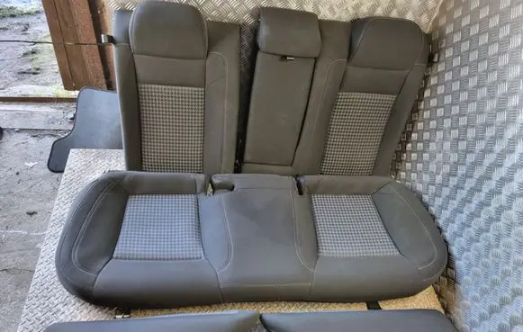 Dodge Charger Rear seat 