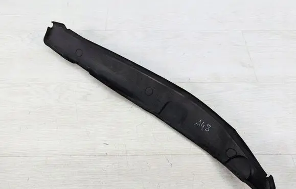 Volkswagen Golf VIII Fender trim (molding) 5H0821111