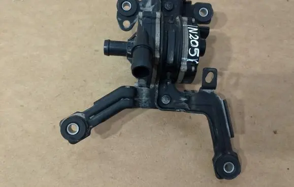 Hyundai Kona I Electric auxiliary coolant/water pump 375W5K4000