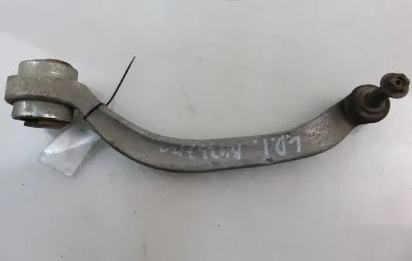 Audi A4 S4 B5 8D Front lower control arm/wishbone 