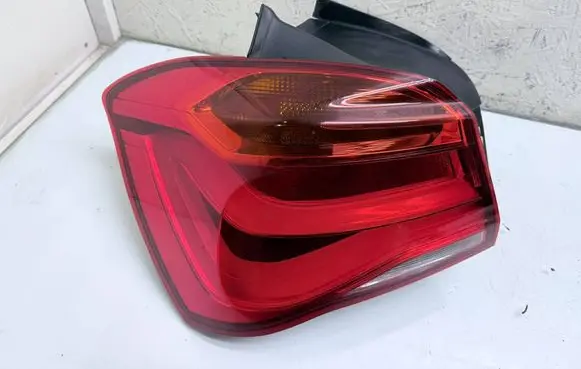 BMW 1 F20 F21 Rear/tail lights 7359017