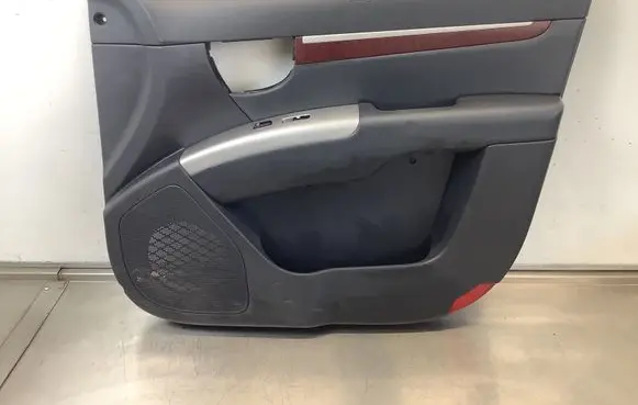 Hyundai Santa Fe Front door card panel trim 00083088380