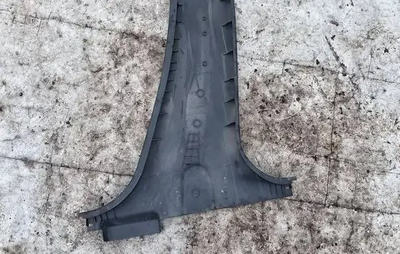 Nissan Pixo (B) pillar trim (top) 7624168K0 76241-68K0