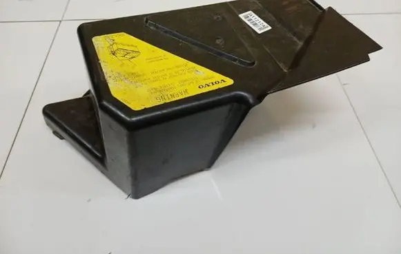Volvo S60 Battery box tray cover/lid 8622335