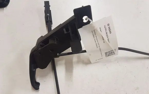 Renault Megane II Engine bonnet (hood) release handle 181607