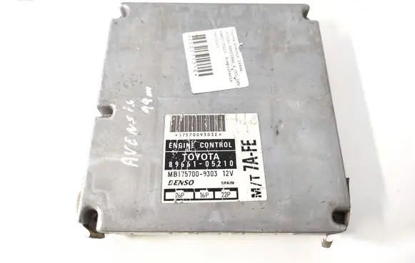 Toyota Avensis T220 Engine control unit/module 89661-05210