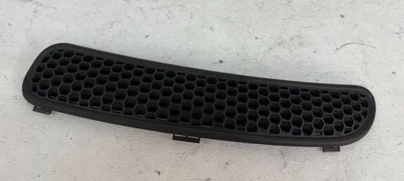 Mini One - Cooper R50 - 53 Wiper trim 7122505