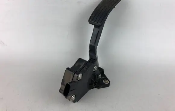 Subaru Forester SG Accelerator throttle pedal 36010SA060