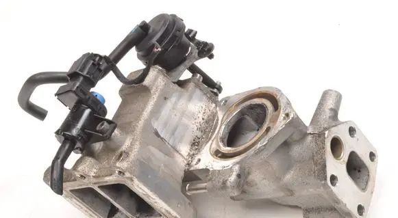 Chevrolet Captiva EGR valve 25183381