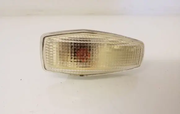 KIA Carens I Front fender indicator light 923043B1